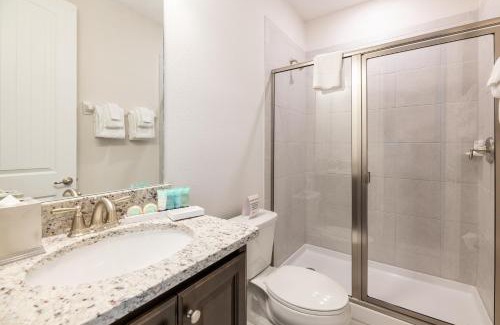 West Kissimmee House | Spectacular Home Near Disney With Private Pool And Waterpark & Resort Access At Encore Resorts Reunion - 465Sf
