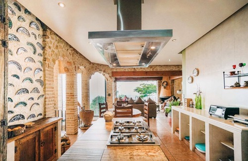 Cuernavaca House | Spectacular Italian Tuscan Style House