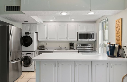 Key Largo House | Spectacular Key Largo Sunsets - 2 bedroom Townhouse sleeps 4