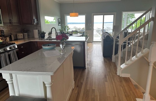 Saratoga Springs House | Spectacular Lakefront Get Away in Saratoga Springs, NY
