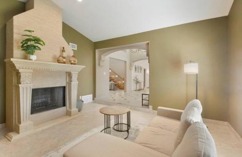 Arrowhead Lakes House | Spectacular Lake House Retreat