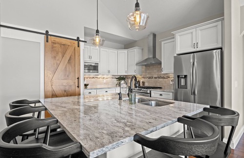 Suttons Bay House | Spectacular Lakefront Retreat on Lake Michigan in Suttons Bay