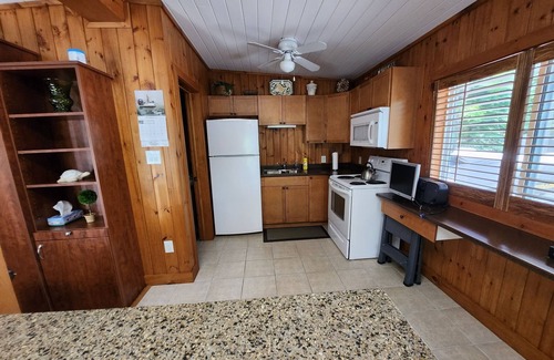 Washago Cottage | Spectacular Lakefront Cottage Retreat on Lake Couchiching sitting on 3/4 acres.