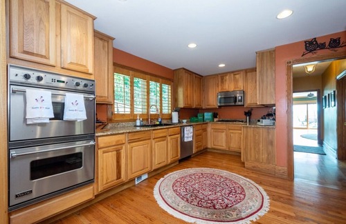 Antioch House | Spectacular Lakefront Home w/a Heated Pool & Ping Pong!