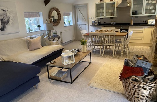 Swineford House | Spectacular luxury barn conversion overlooking a hidden valley near Bath