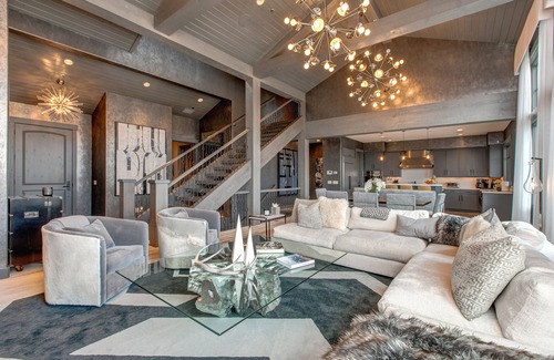 Empire Pass House | SPECTACULAR LUXURY SKI-IN/OUT HOME W/SHUTTLE SVC. AMAZING SUMMER VIEWS.