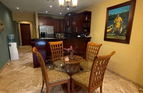 Antoneys Cay Condo | Spectacular Luxury Vacations at Infinity Bay