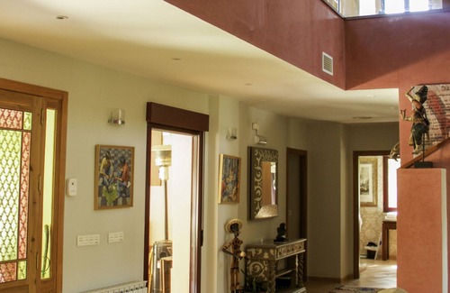 Badajoz Villa | Spectacular luxury villa with pool: 600m2, 6 double bedrooms, 8 bathrooms