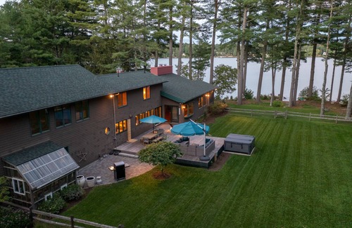 Auburn House | Spectacular Maine Lake House with private waterfront near Bates College