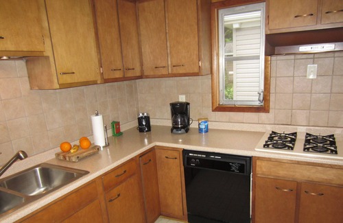 Paw Paw Lake Cottage | Spectacular Michigan Cottage on All Sports Paw Paw Lake