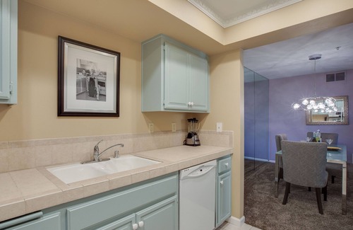 Downtown Palm Springs Condo | Spectacular Mid-Town location right between Casino and Convention Center