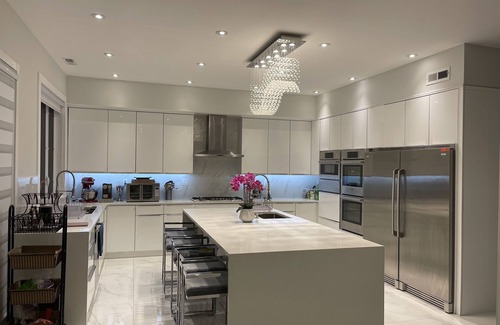 Atlantic Beach House | Spectacular modern house - just a few minutes from beach!