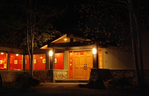 Parkdale House | Spectacular Mount Hood View Home-Sleeps 10
