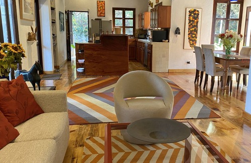 Ciudad Vieja Villa | Spectacular Mountainside Villa Near Antigua
