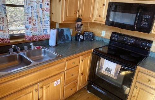 Sevierville Cabin | Spectacular Mountain View is Yours to Enjoy