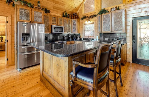 Wears Valley Cabin | Spectacular mountain lodge with private hot tub, game room, great view & 3 decks
