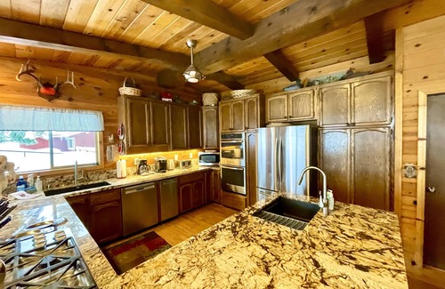 Upper Kingsbury House | Spectacular Mountain Home: Near Heavenly, Tahoe Rim Trail, Family Friendly, 10