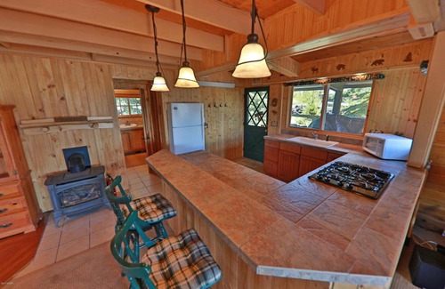 Grand Lake Cabin | Spectacular Mtn & Lake Views. A Frame Cabin in Grand Lake minutes from RMNP.