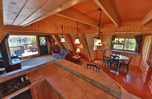 Grand Lake Cabin | Spectacular Mtn & Lake Views. A Frame Cabin in Grand Lake minutes from RMNP.