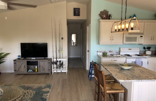 Pine Island Center House | Spectacular Nature! Waterfront! Prime Fishing! Bring Boat, 2 Free Kayaks.