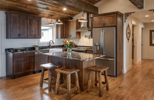 Nisswa Cabin | Spectacular New Lakefront Home On Main Gull Lake With Bunkhouse - Sleeps 14