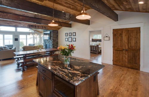 Nisswa Cabin | Spectacular New Lakefront Home On Main Gull Lake With Bunkhouse - Sleeps 14