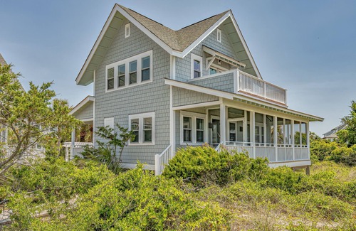 Flora's Bluff House | Spectacular ocean front cottage; expansive views from the upper deck and reverse floor plan