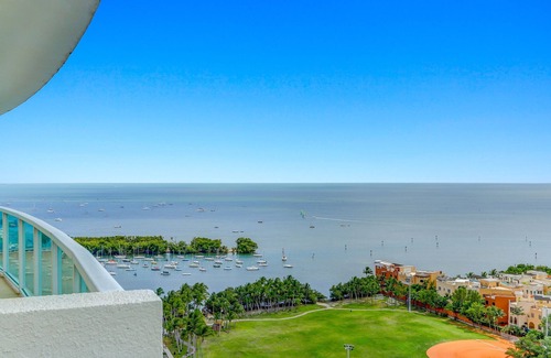Coconut Grove Apartment | Spectacular Ocean Deluxe Apt with Free Parking