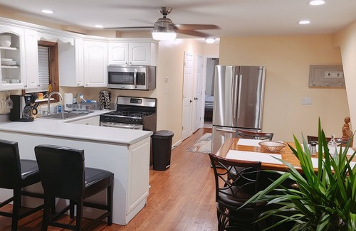 Highlands Apartment | SPECTACULAR OCEAN VIEW BEACHFRONT RENOVATED 2BR