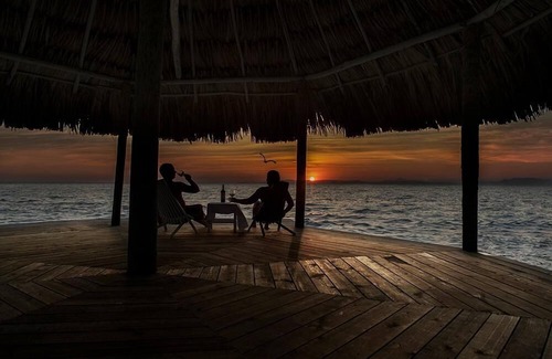 Thatch Caye House | Spectacular Ocean Views Cabana w/Private Oceanfront Balcony & Walk-In Shower