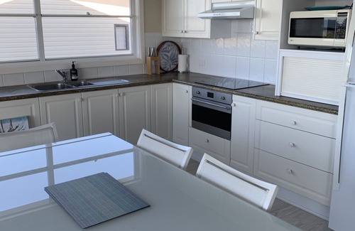 Dalmeny House | Spectacular Ocean views from this perfect updated 60's Beach House