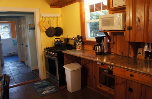Pemaquid Point Cottage | Spectacular Ocean Waterfront - Walk to Pemaquid Light