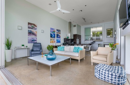 Lihue Condo | Spectacular Oceanfront Penthouse, AC, Sleeps 6