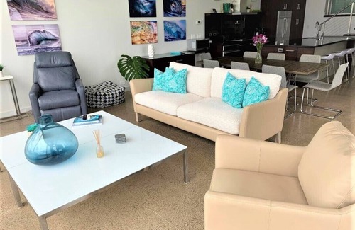 Lihue Condo | Spectacular Oceanfront Penthouse, AC, Sleeps 6