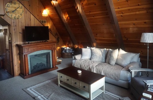 Gladwin Cabin | Spectacular on Secord! A-frame on Secord Lake w/ firepit, beach, internet, etc