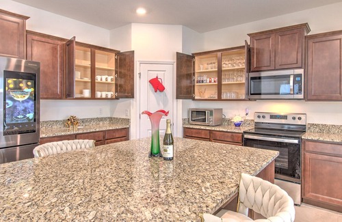 Balm House | Spectacular Retreat 5BD L12ppl l Heart of Tampa FL