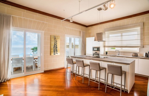 San Tumas Condo | Spectacular Sea Front Villa - The Waterfront
