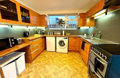 Southbourne House | Spectacular Seaview - Beach House - 2br - Sleeps 6