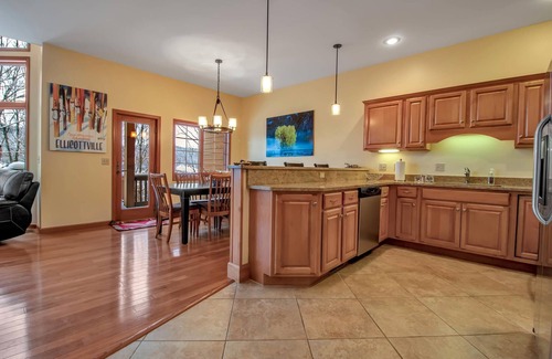 Ellicottville House | Spectacular Ski Townhouse across from Holiday Valley