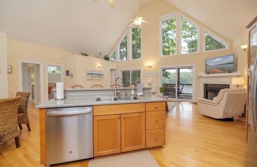 Littleton House | Spectacular Sunrise at Lake Gaston