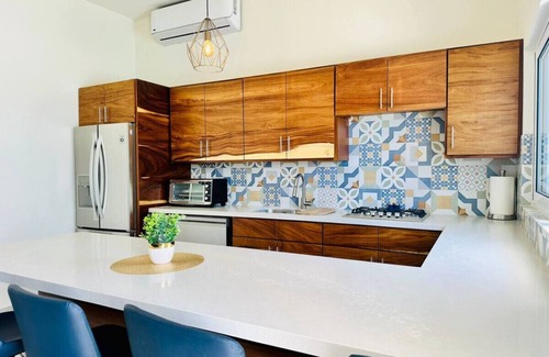 Buenavista Condo | Spectacular Sunrise Views