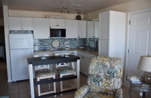 Steinhatchee Condo | Spectacular Sunsets in Steinhatchee Florida #200. NO CLEANING FEES!