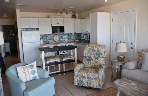 Steinhatchee Condo | Spectacular Sunsets in Steinhatchee Florida #200. NO CLEANING FEES!