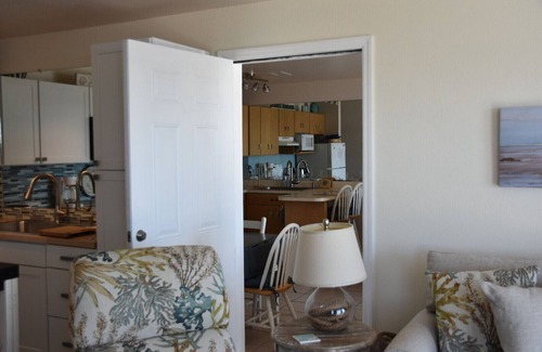 Steinhatchee Condo | Spectacular Sunsets in Steinhatchee Florida #200. NO CLEANING FEES!