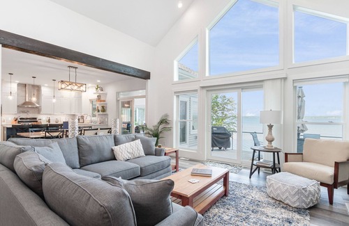 Cheboygan County House | Spectacular sunsets at Burt Lake