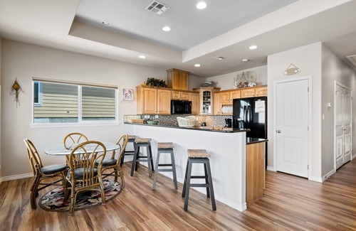 Rockport House | Spectacular sunsets and great fishing on Copano Bay!
