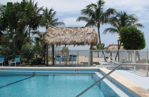 Tavernier Condo | Spectacular Top Floor Oceanfront View Condo