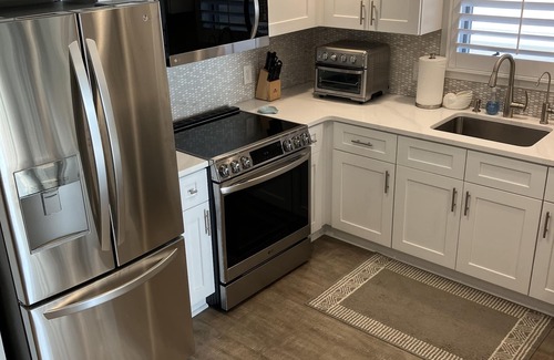 Wrightsville Beach Condo | Spectacular Top Floor 3 BDR/3 BR Wrightsville Dunes Condo Sleeps 6 adults