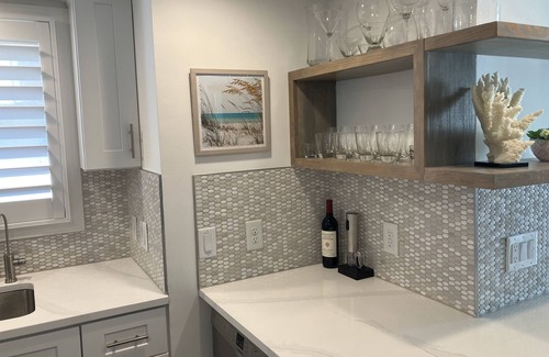 Wrightsville Beach Condo | Spectacular Top Floor 3 BDR/3 BR Wrightsville Dunes Condo Sleeps 6 adults