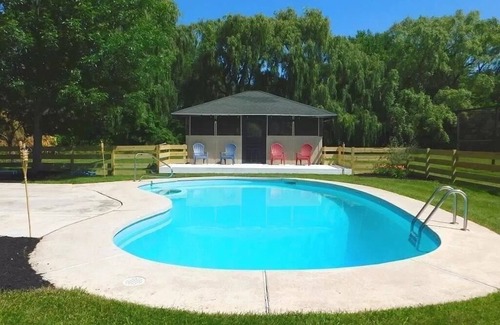 Youngstown House | Spectacular Vacation Home with Unforgettable Amenities